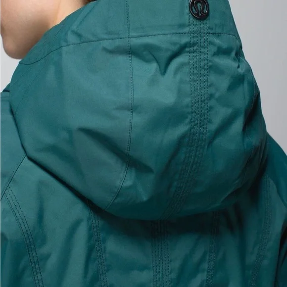 lululemon athletica Teal Jacket - Picture 2 of 4